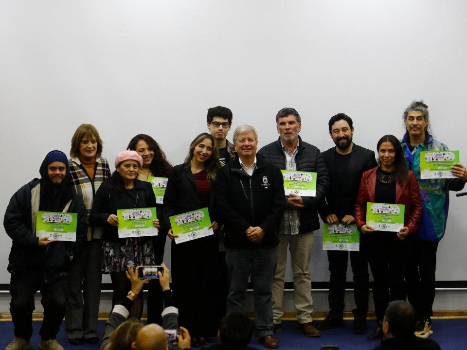 /curico-entrega-60-millones-para-proyectos-culturales