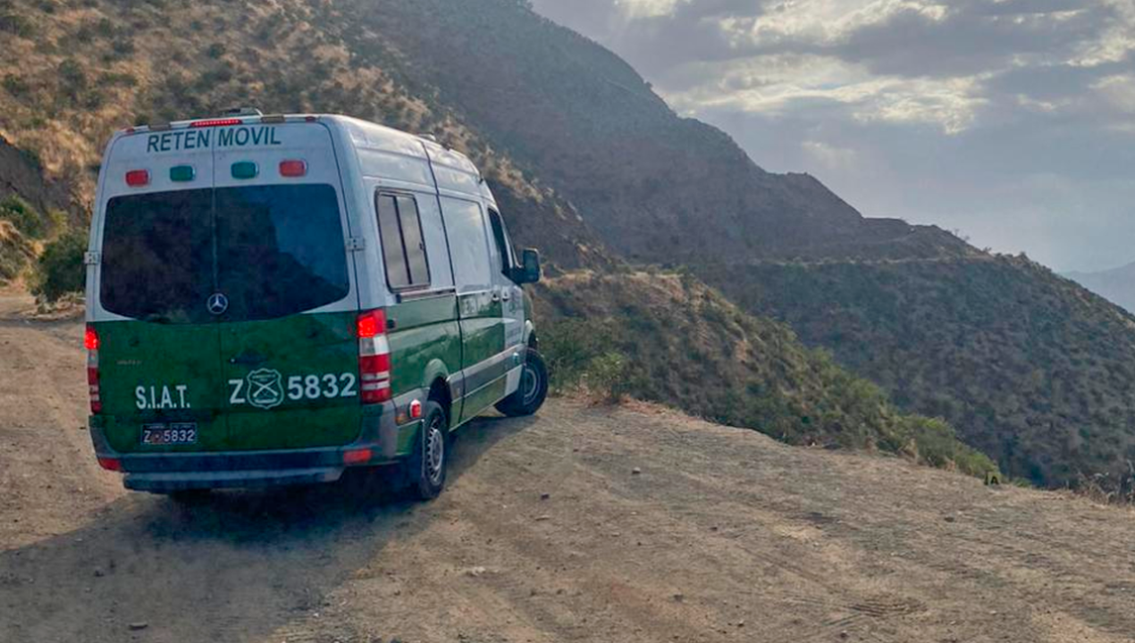 /regionales/region-de-valparaiso/dos-personas-murieron-tras-caida-de-vehiculo-en-una-cuesta-de-llay-llay
