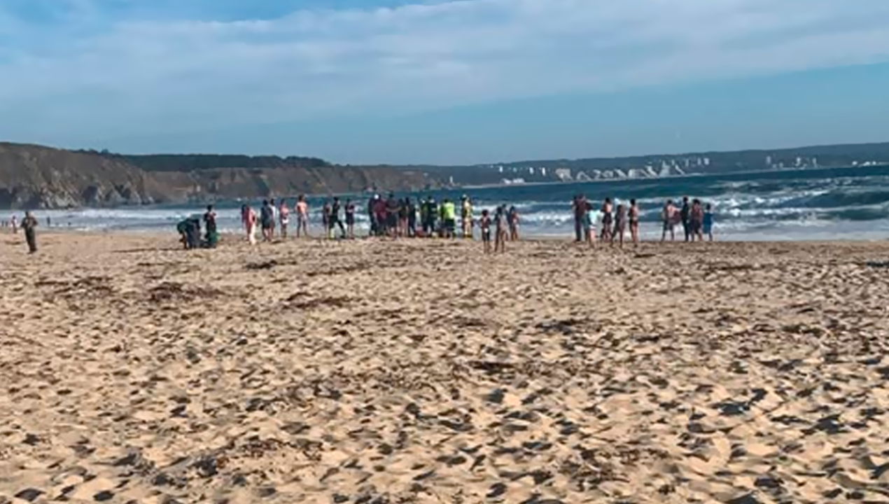 /regionales/region-de-valparaiso/hombre-muere-ahogado-en-playa-de-algarrobo-que-no-era-apta-para-el-bano