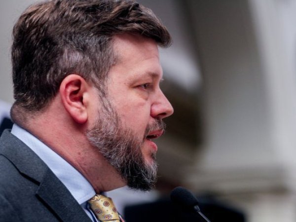 Kaiser propone eliminar penas sustitutivas: “Si usted se roba un Super 8 se va a ir preso por cinco días”