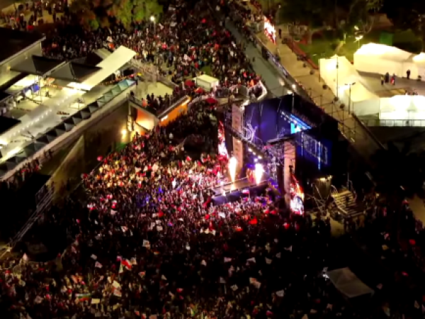 Jeannette Jara realiza cierre de campaña en Plaza de Maipú