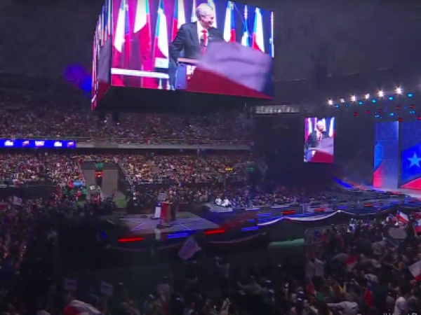 Así fue el multitudinario cierre de campaña de José Antonio Kast