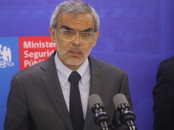 Ministro Cordero confirma que Cristal Aguilera cuenta con medidas de protección desde hace varias semanas