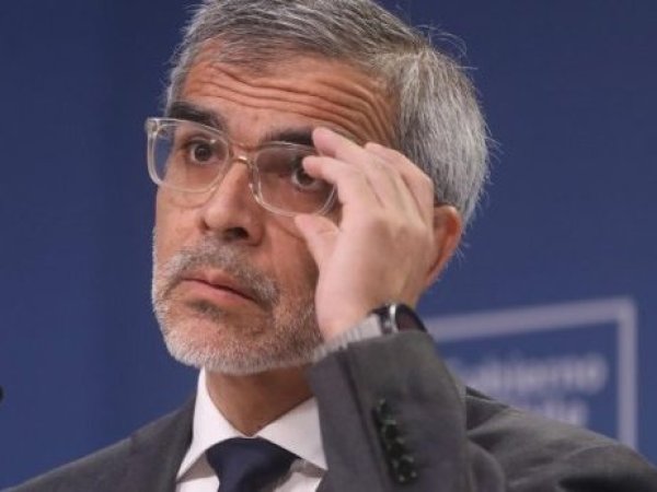 Luis Cordero entrega nuevo balance por incendios en Biobío y Ñuble: 19 fallecidos y más de 1.500 damnificados