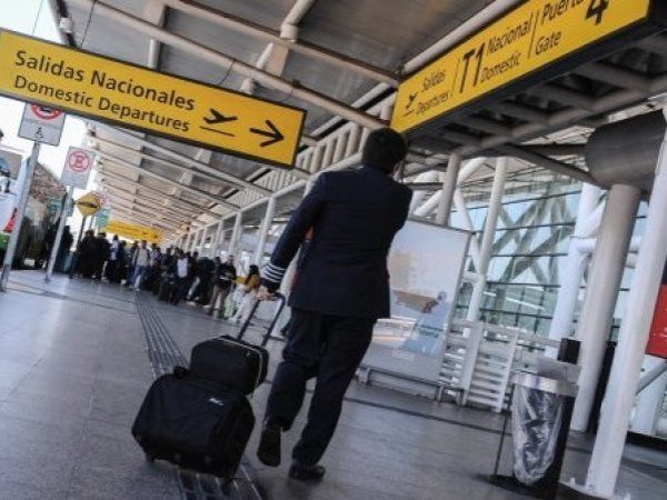 Histórico acuerdo aéreo permitirá más vuelos entre Chile y Perú