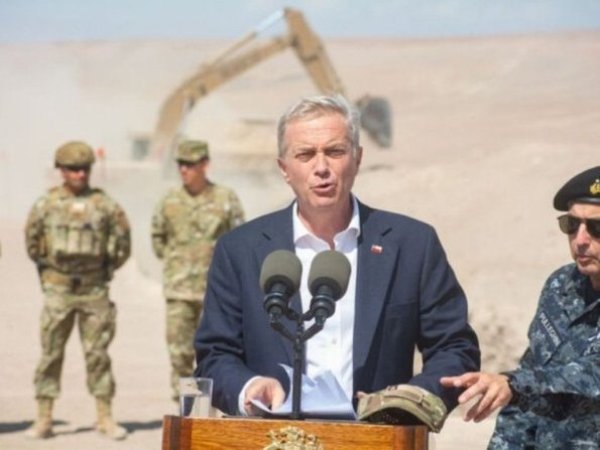 Gobierno endurece tono con deudores del CAE y refuerza llamado a pagar