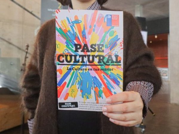 Jóvenes de 18 y 19 años pueden acceder a Pase Cultural de 50 mil pesos