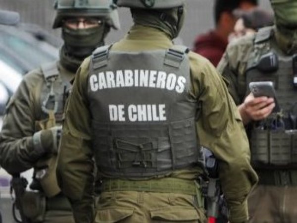 Contraloría revela que más de 30 carabineros tenían dos contratos en la institución