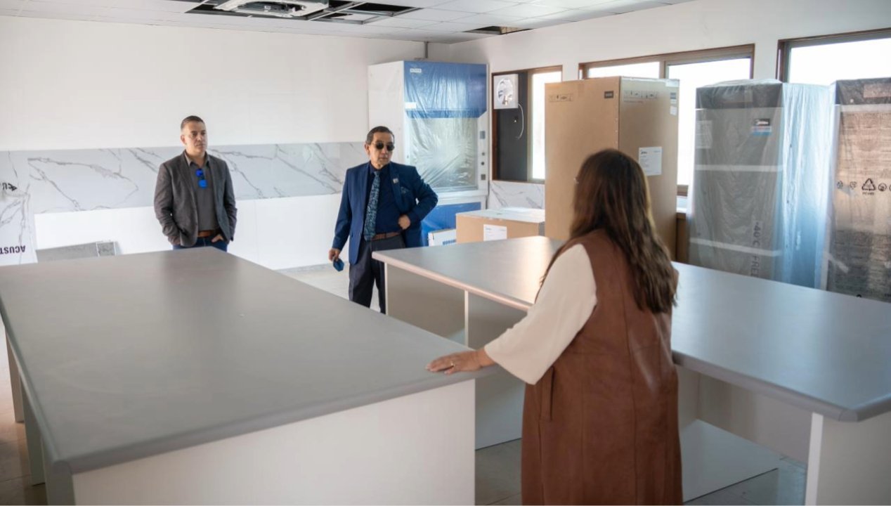 /autoridades-de-la-ua-revisan-avances-de-obras-en-campus-los-inmigrantes